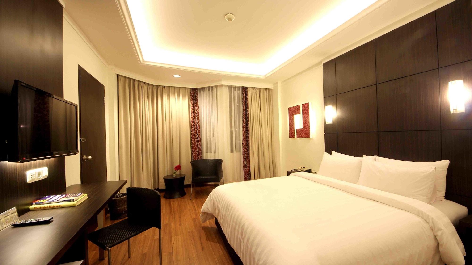 Bentani Hotel & Residence Cirebon Exterior foto
