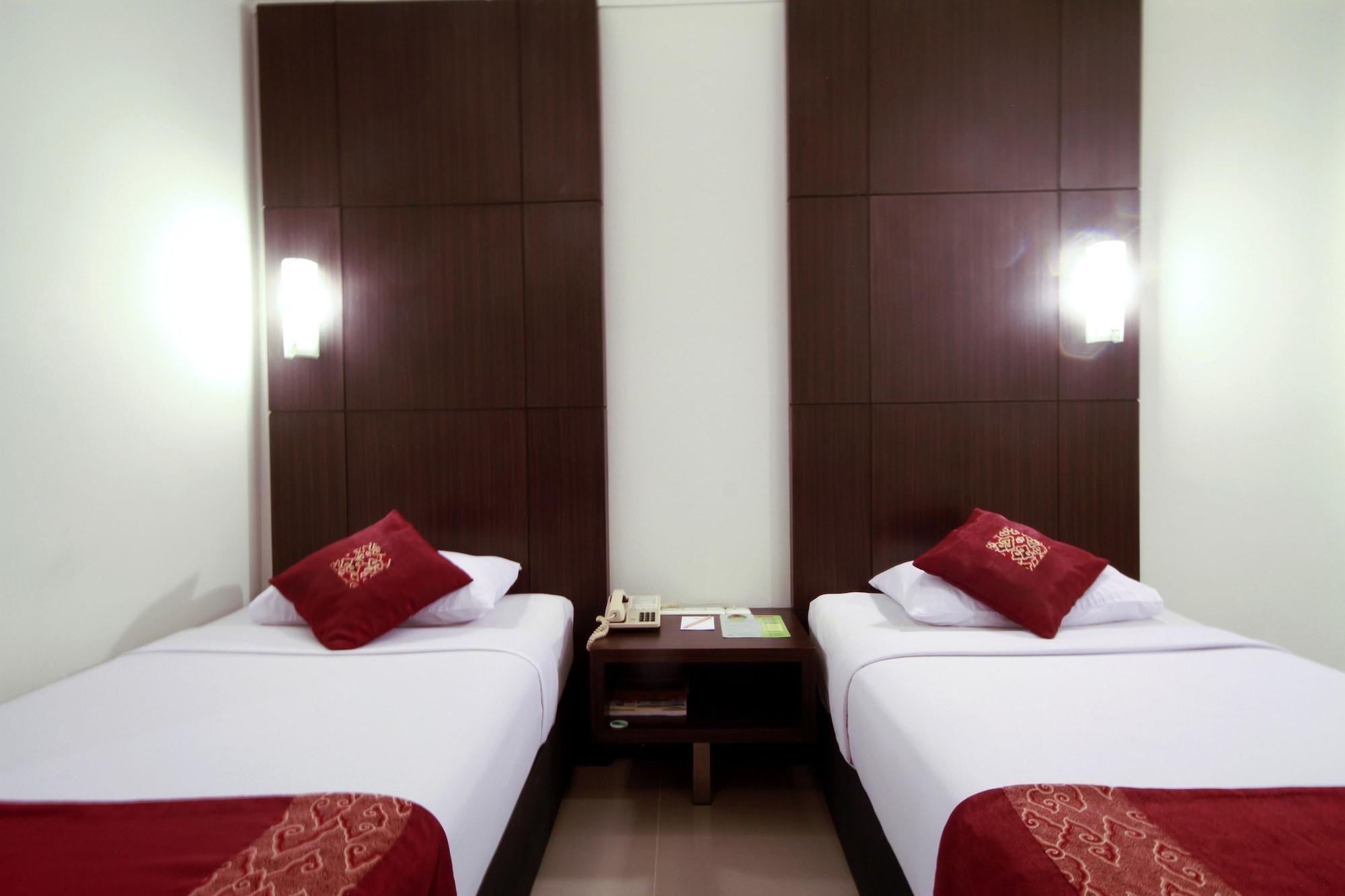 Bentani Hotel & Residence Cirebon Exterior foto